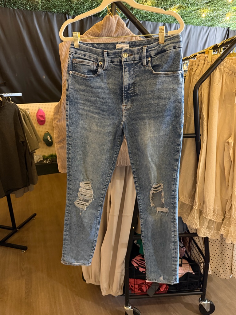 Good American Petite Distressed Skinny Jeans | Light Wash